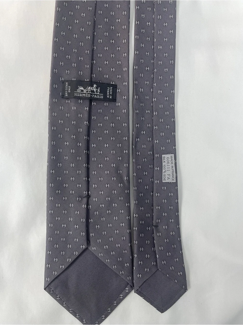 Hermes 100% Silk Gray Tie with Micro 'H' Motif “H TONNEAU” 606111 FA